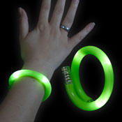 LED WRAPPED BRACELET GREEN